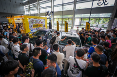 玩车怎能不改装？影豹登陆改装展